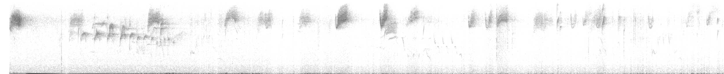 Stripe-crowned Spinetail - ML644657027