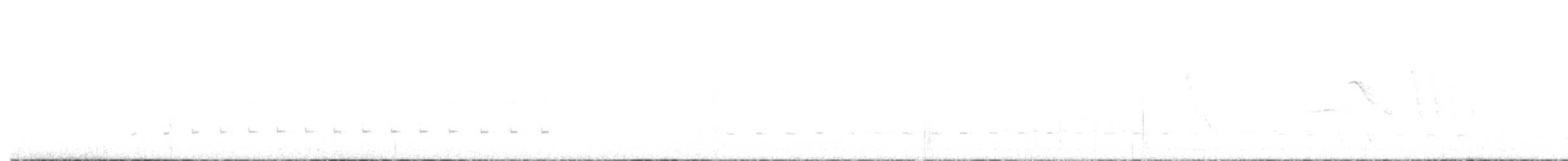 Olive-crowned Crescentchest - ML644847618