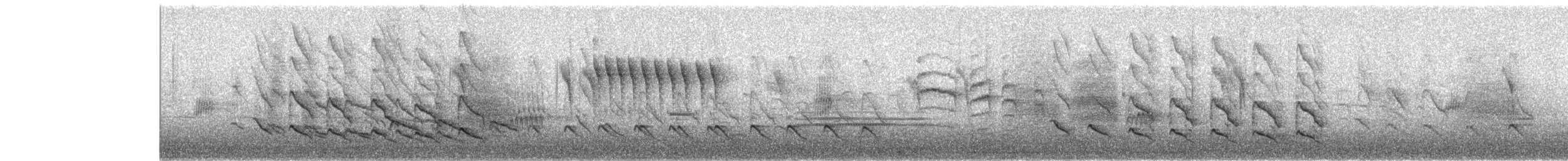 Кратеропа смугастоголова - ML645258006