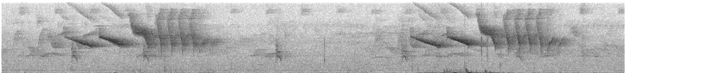 Goldscheitel-Buschammer - ML645465458