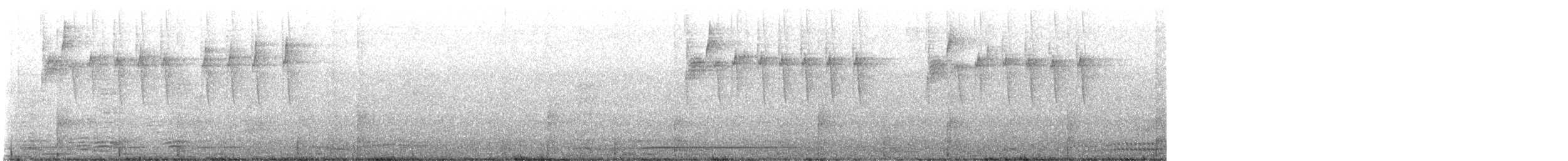 Blue-throated Goldentail - ML645817564