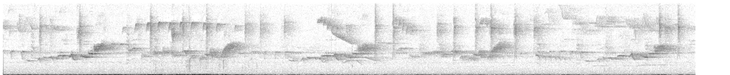 Russet-crowned Warbler - ML645938297