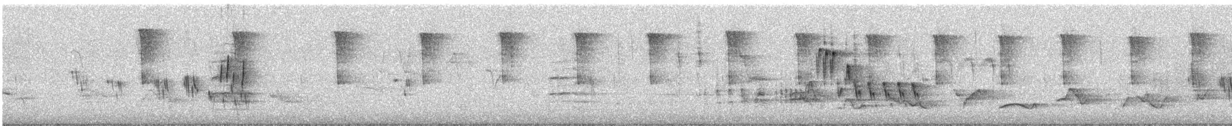 Tree Swallow - ML646045254