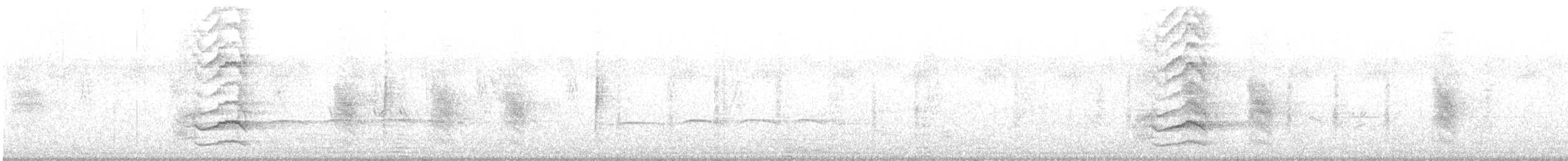 Golden-tailed Woodpecker - ML646100950