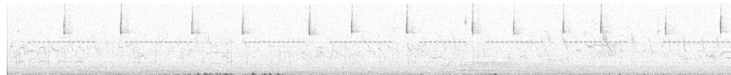 Olive-crowned Crescentchest - ML646108616