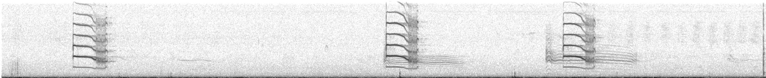 Yellow-wattled Lapwing - ML646299277