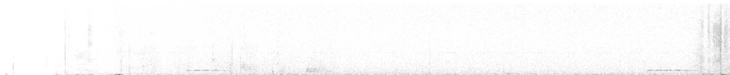 výreček bělovousý - ML646475340