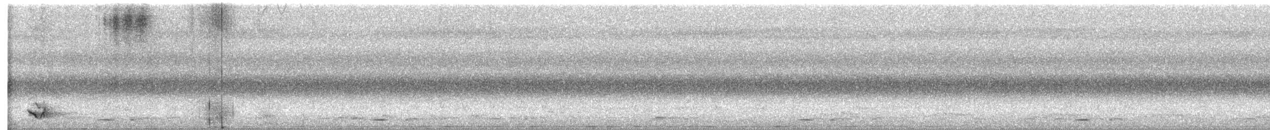 Helmeted Friarbird (Hornbill) - ML646572158