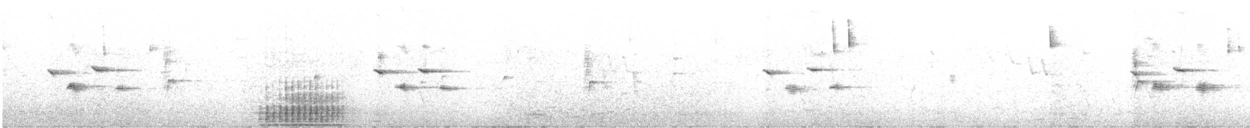 Orman Alaca Ağaçkakanı - ML646982169