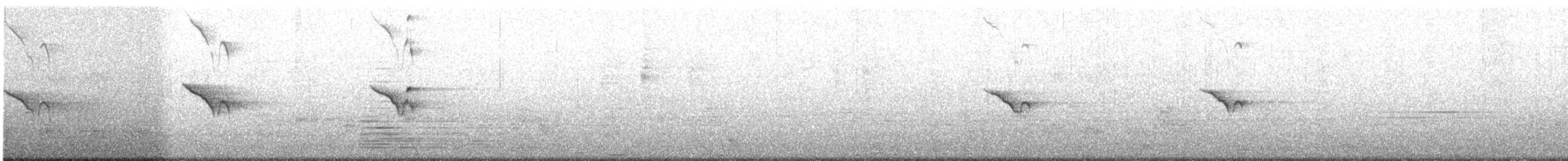 Autour huppé - ML647012636