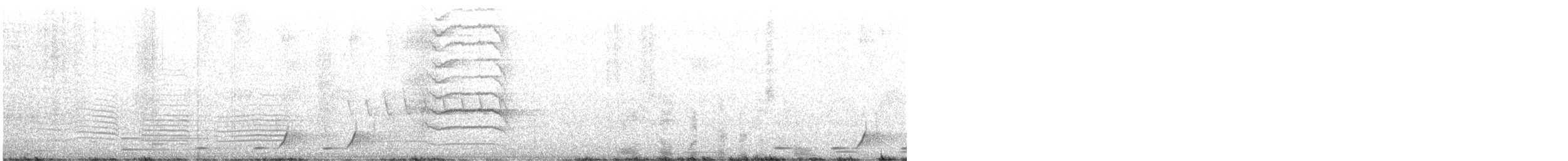 Altın Kuyruklu Ağaçkakan - ML647174338