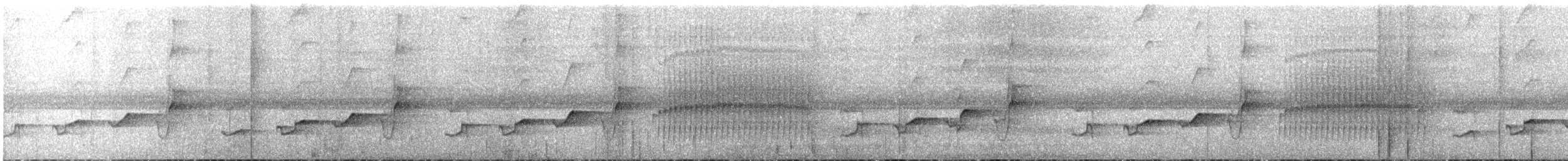 Gray-throated Leaftosser - ML647178332