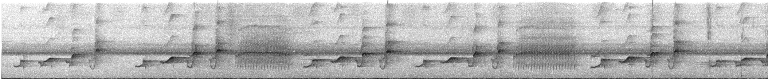 Gray-throated Leaftosser - ML647178805