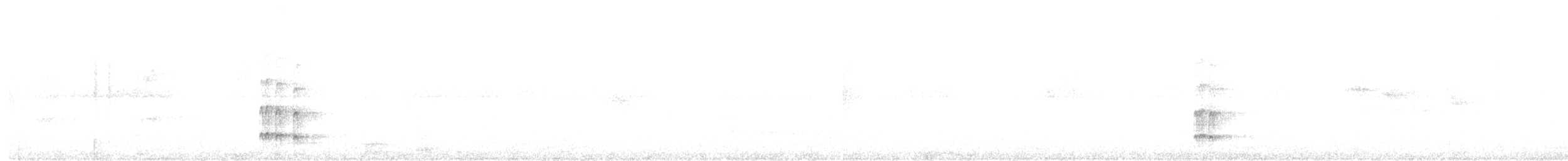 シロスジコビトドリモドキ - ML647390724