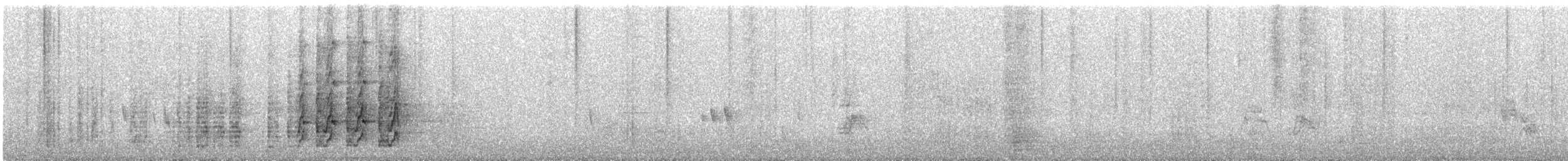 カオジロアカゲラ - ML647620706