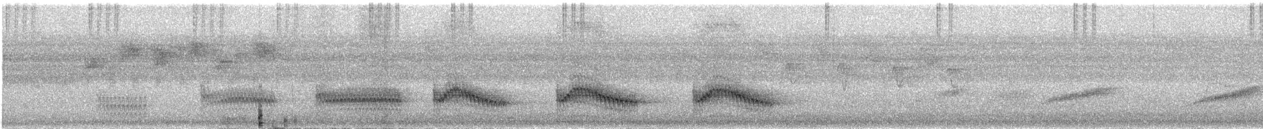 Varied Triller - ML647726559