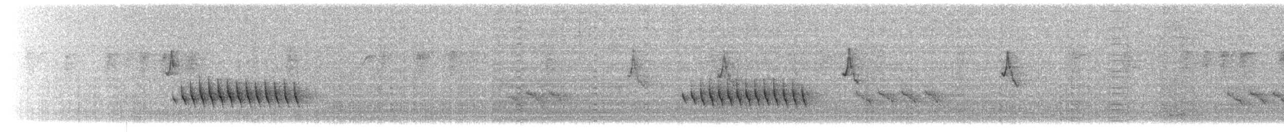Chestnut-vented Nuthatch - ML650432071
