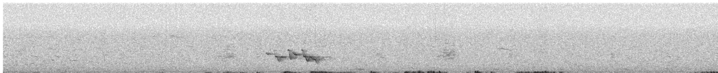 アカマユカラシモズ - ML650844474