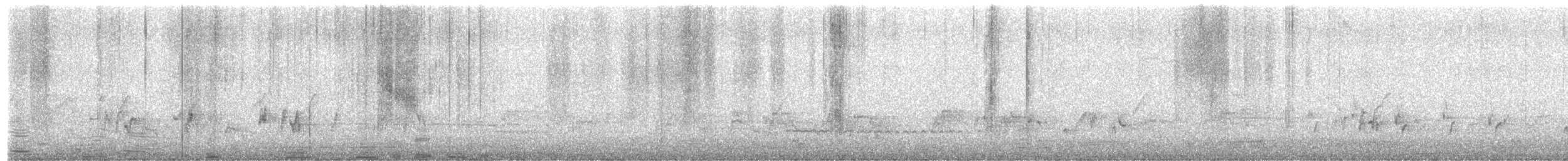 トビ - ML651608353