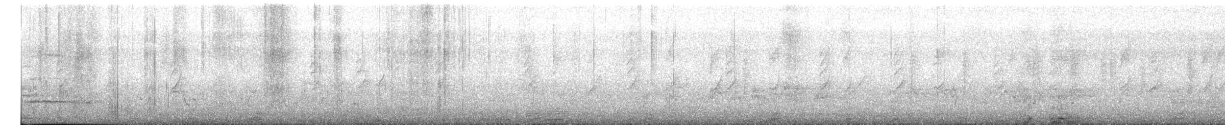 トビ - ML651608421