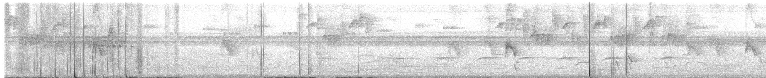 חטפית ירקרקה - ML653461417