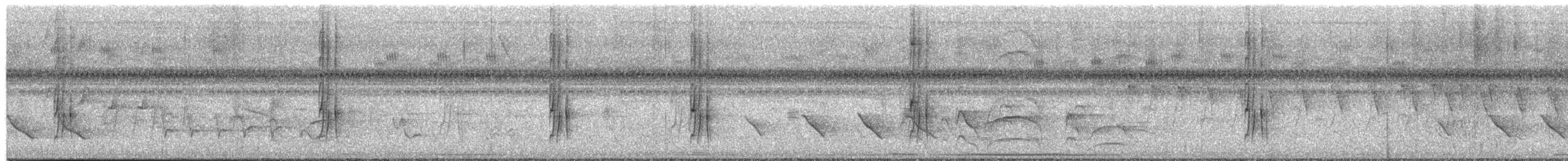 Ekru Tepeli Tiranület - ML653945180